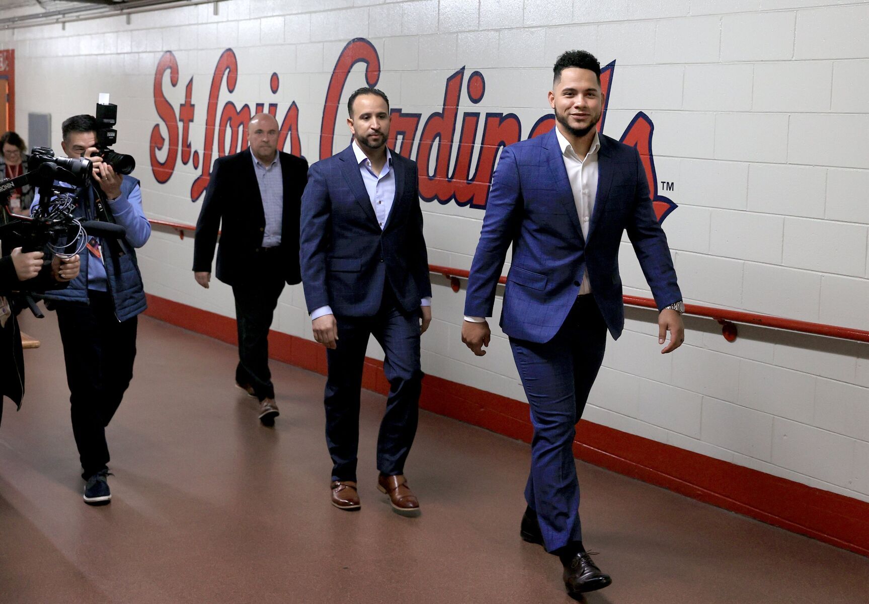 Willson Contreras introduced by St. Louis Cardinals